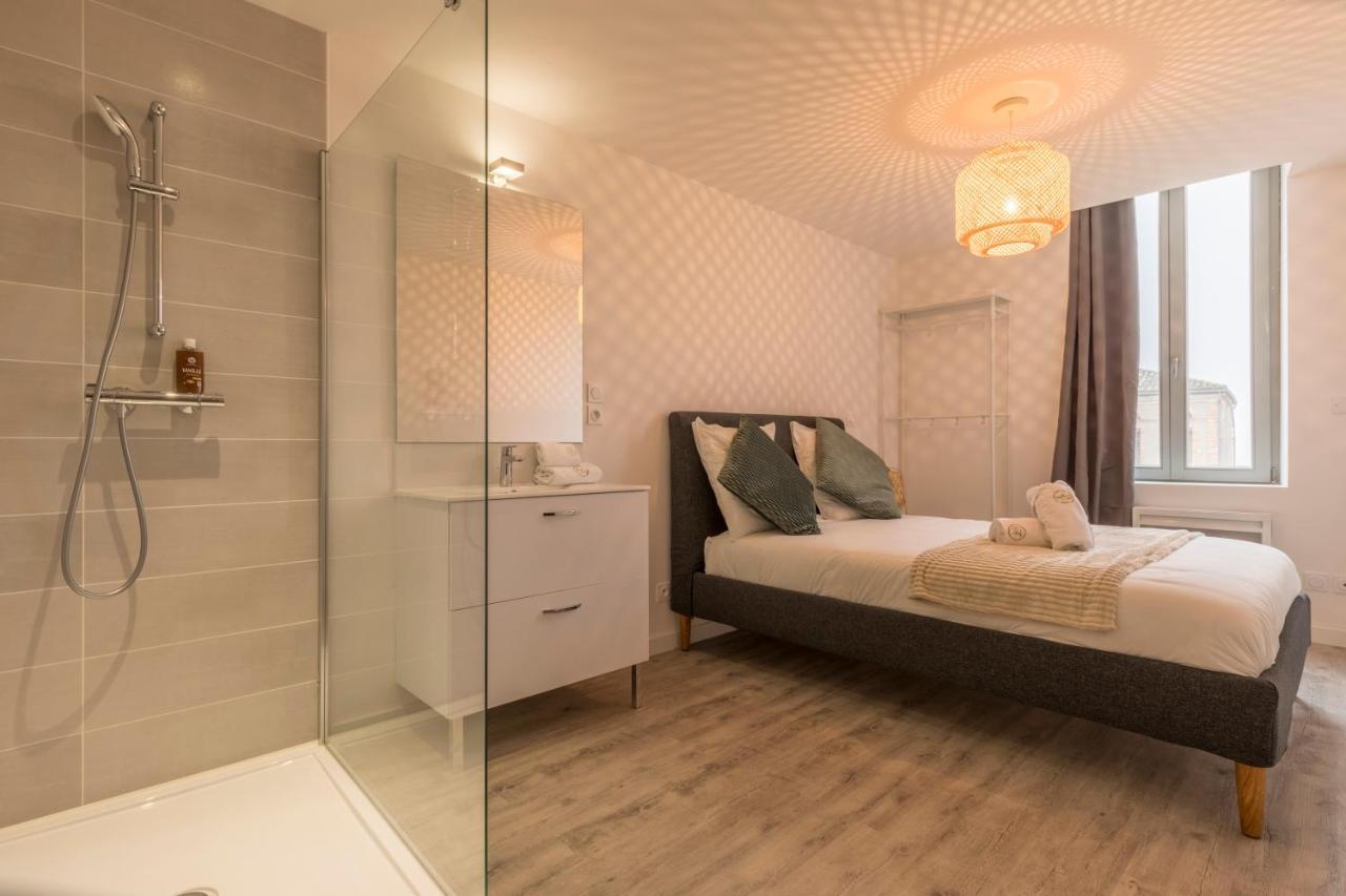 Atypique - 2 Chambres Avec Salles De Bains, Cuisine Equipee, Parking Gratuit Castelsarrasin Bagian luar foto